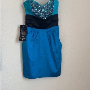 Mini blue dress with pockets